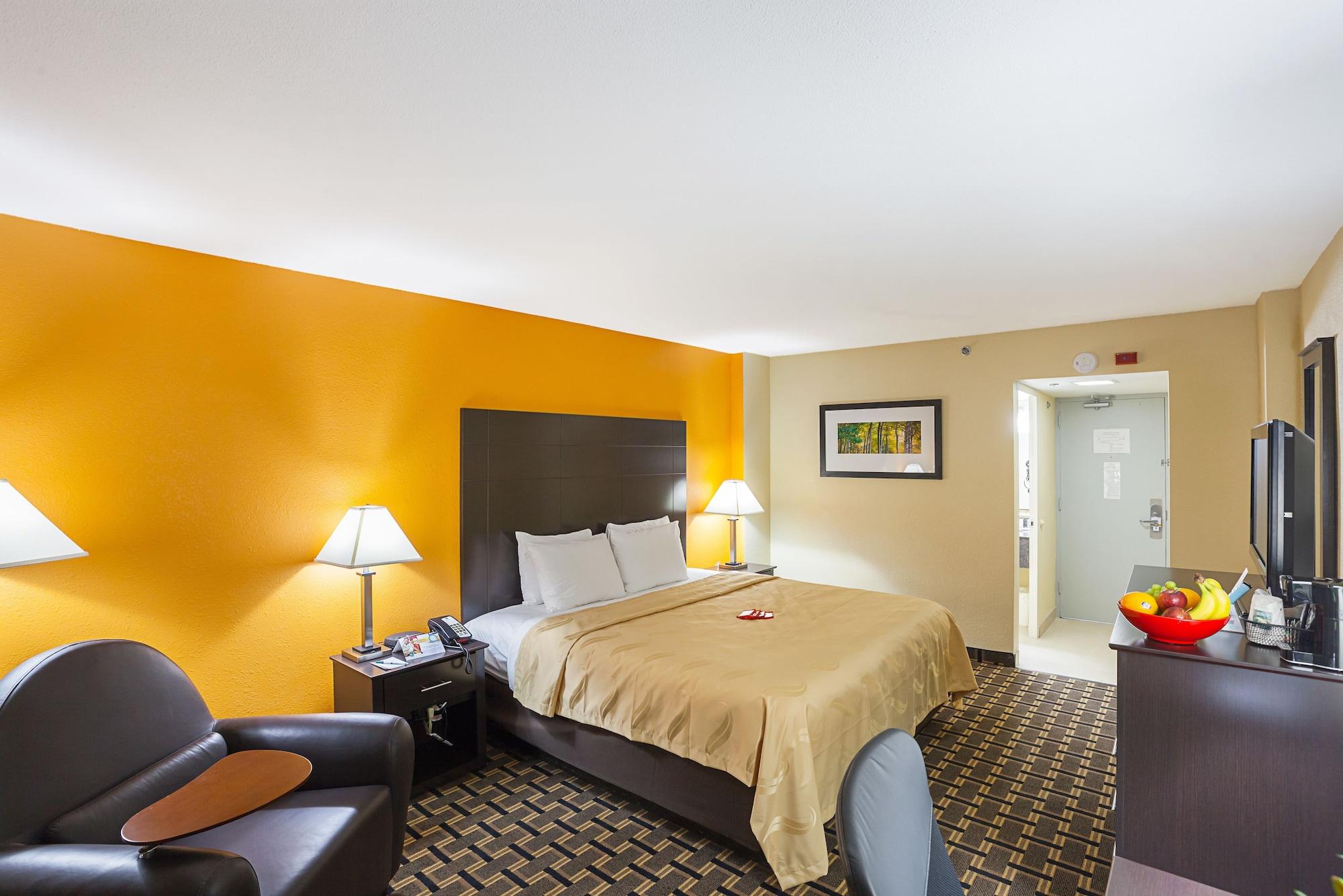 Quality Inn & Suites Цинциннати Экстерьер фото