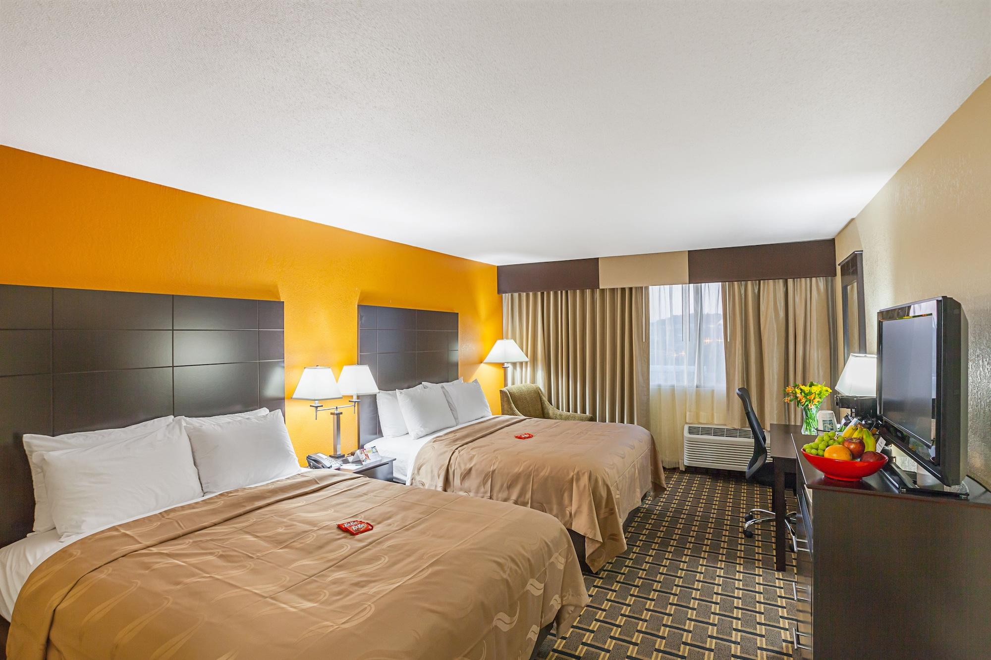 Quality Inn & Suites Цинциннати Экстерьер фото