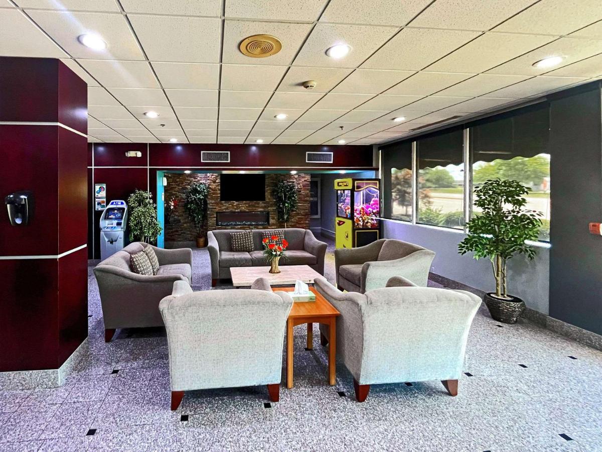 Quality Inn & Suites Цинциннати Экстерьер фото