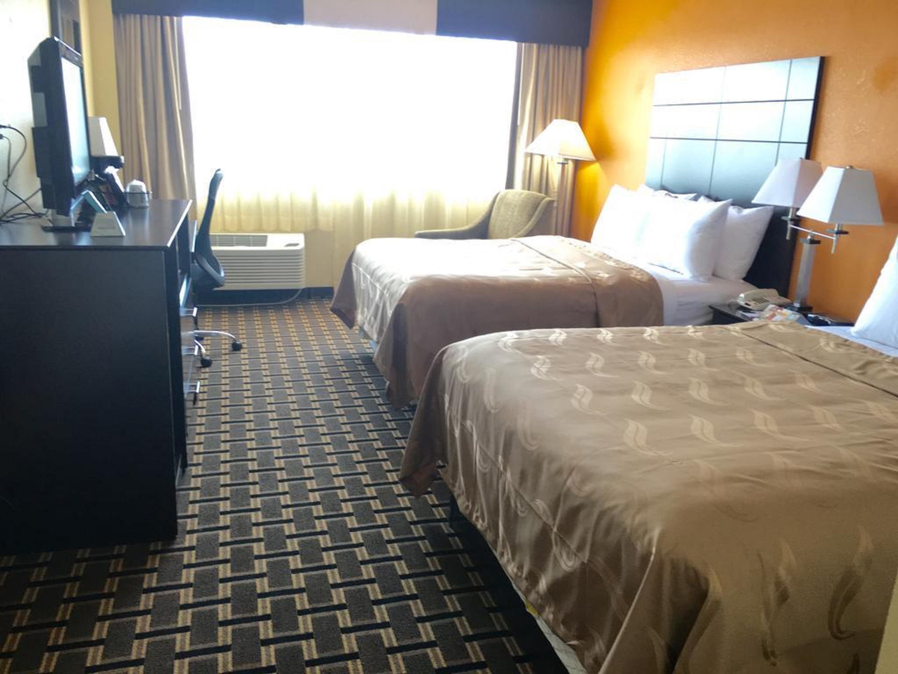 Quality Inn & Suites Цинциннати Экстерьер фото