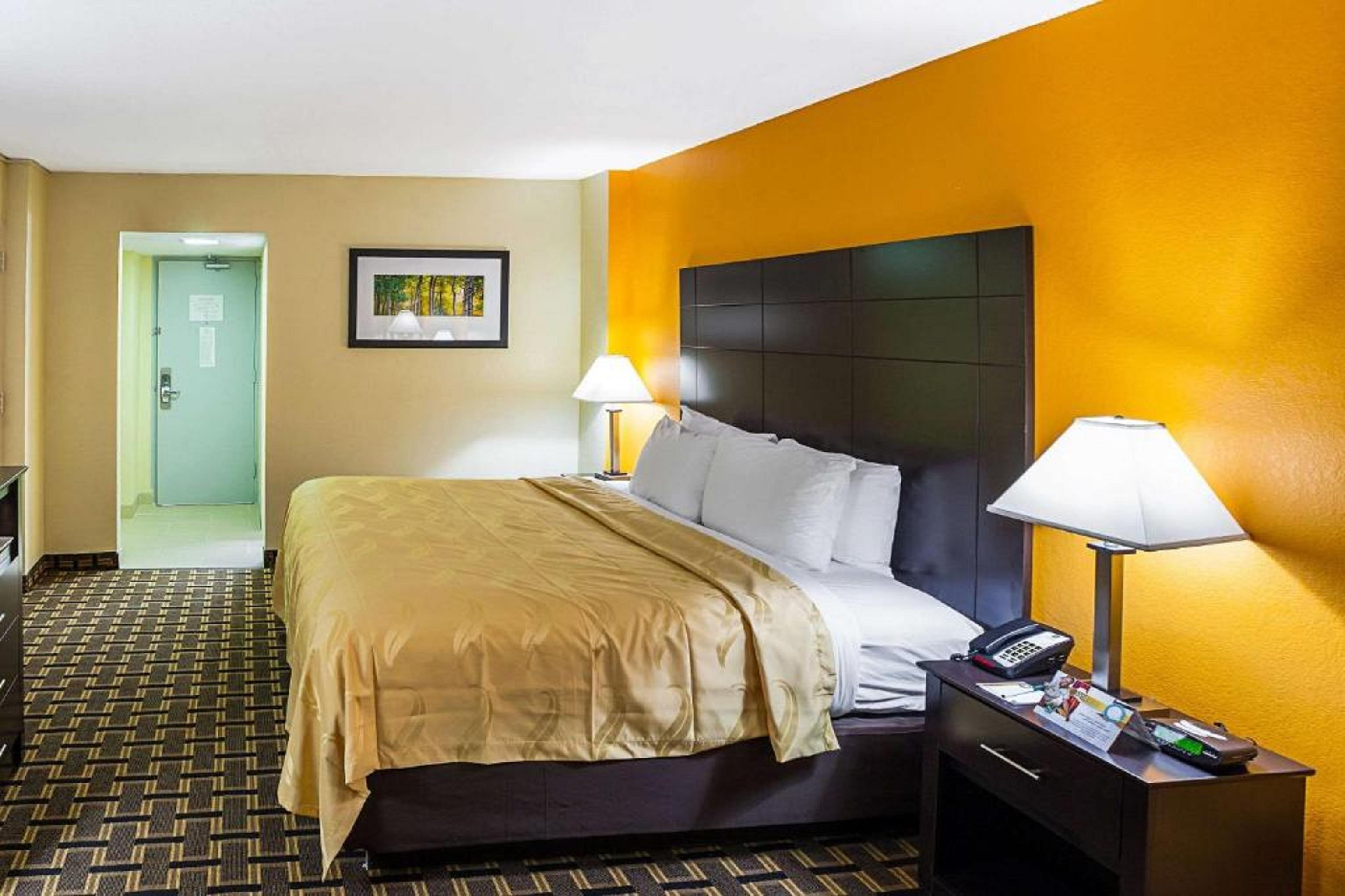 Quality Inn & Suites Цинциннати Экстерьер фото