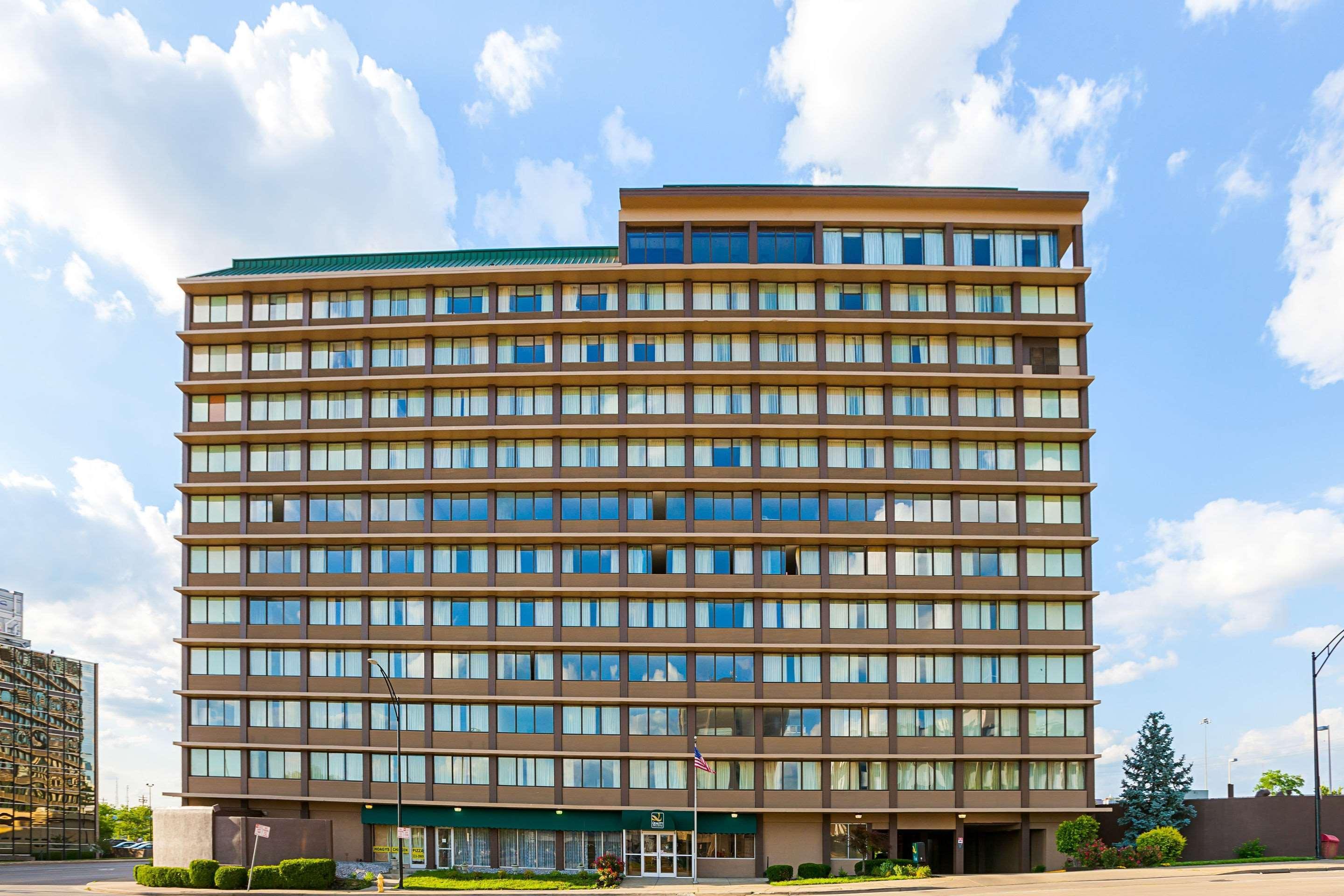 Quality Inn & Suites Цинциннати Экстерьер фото