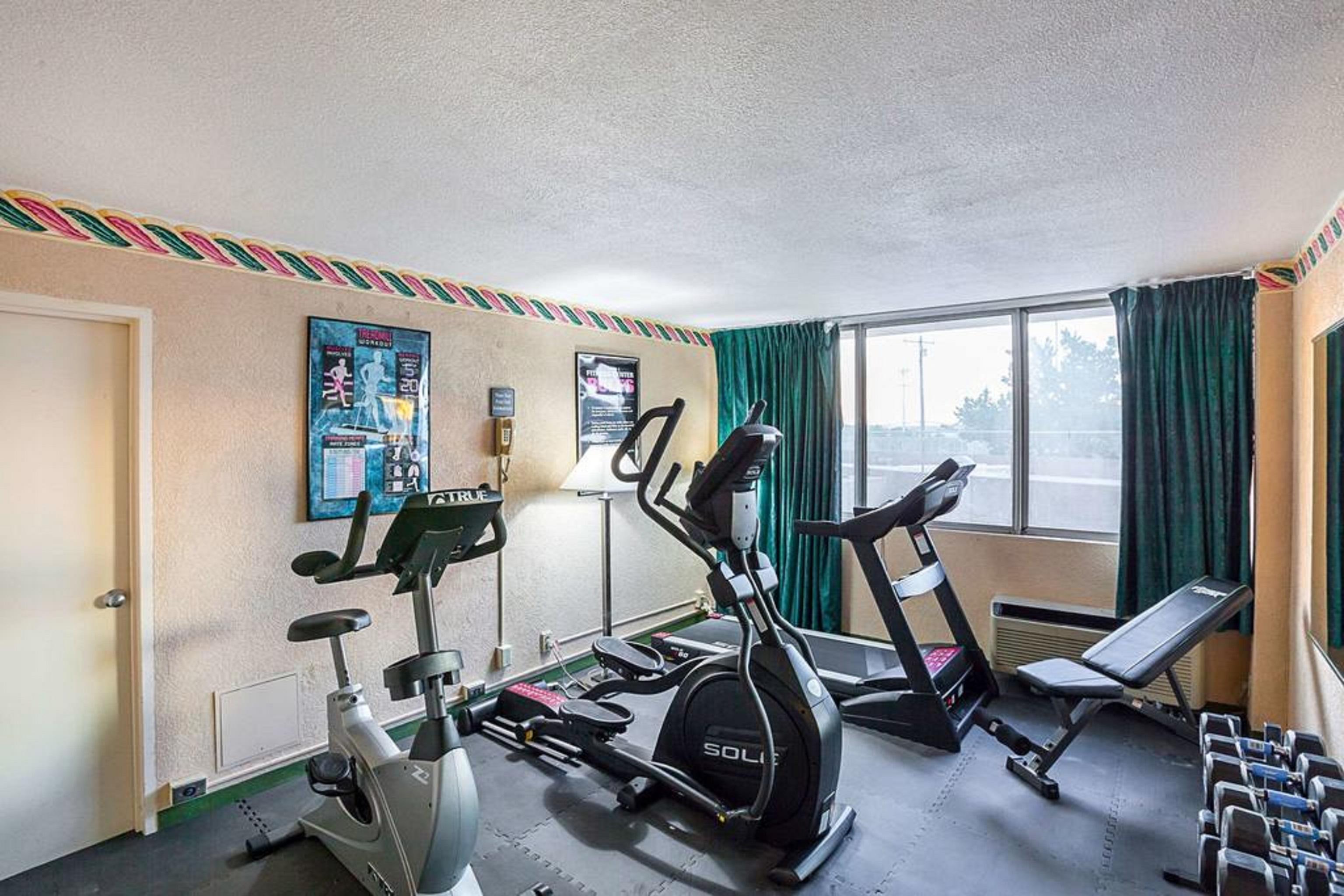Quality Inn & Suites Цинциннати Экстерьер фото