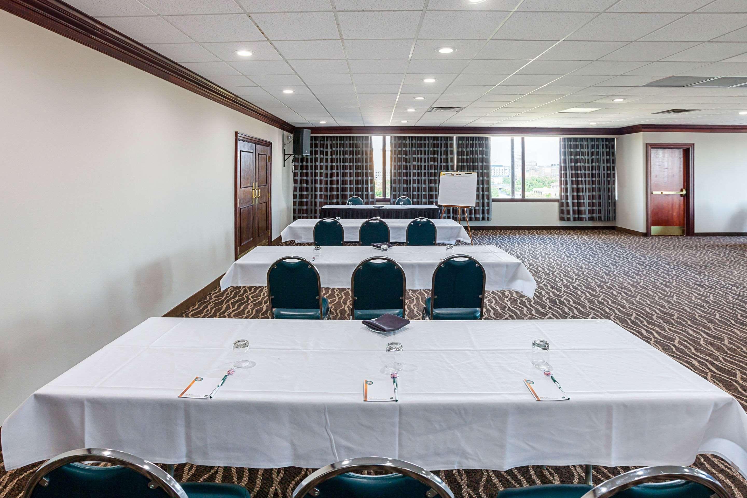 Quality Inn & Suites Цинциннати Экстерьер фото