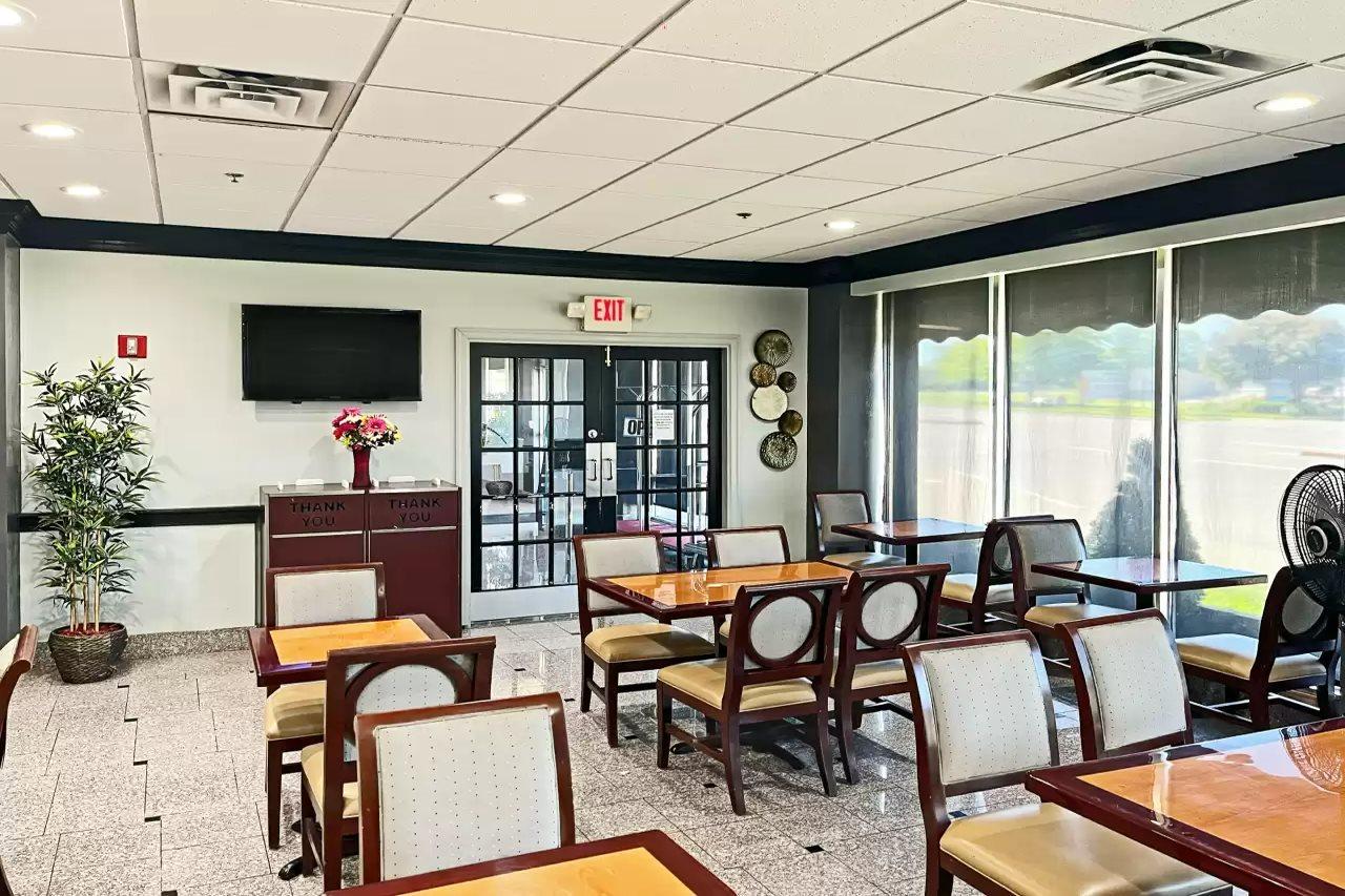 Quality Inn & Suites Цинциннати Экстерьер фото