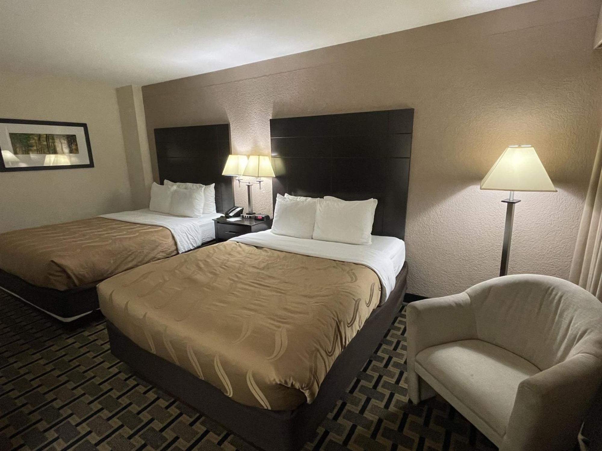 Quality Inn & Suites Цинциннати Экстерьер фото